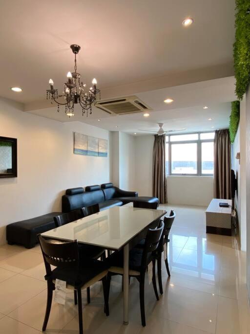Spacious 3R,2R,Studio 5Min Walk To Time Square,Lalaport, Pool,Gym,Wifi Apartment Kuala Lumpur Exterior photo