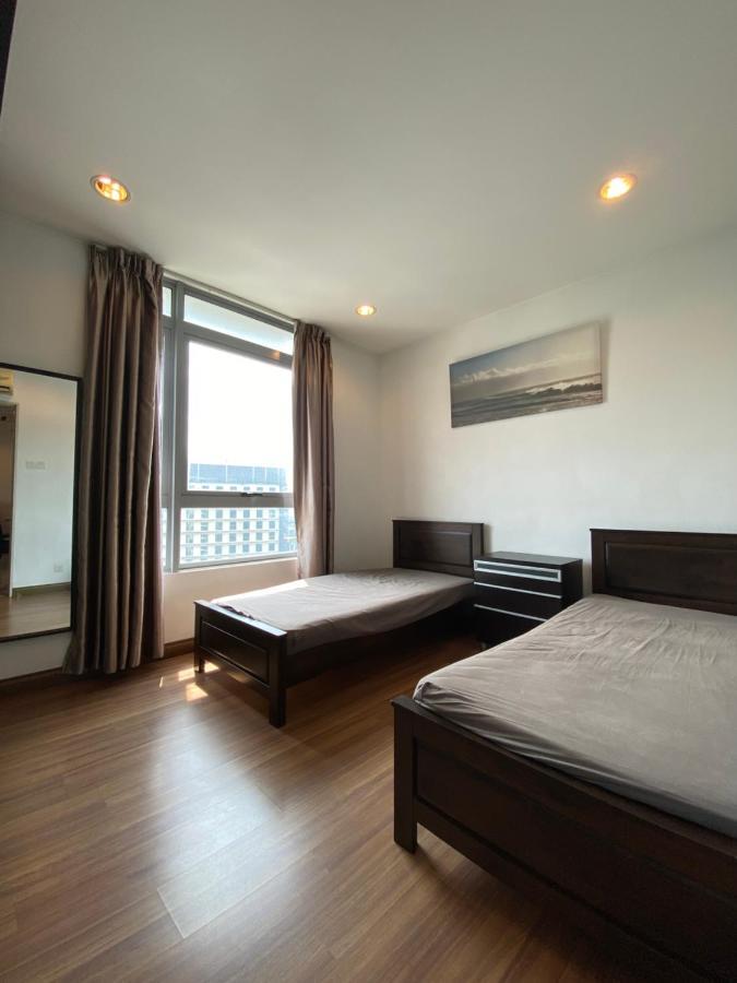 Spacious 3R,2R,Studio 5Min Walk To Time Square,Lalaport, Pool,Gym,Wifi Apartment Kuala Lumpur Exterior photo